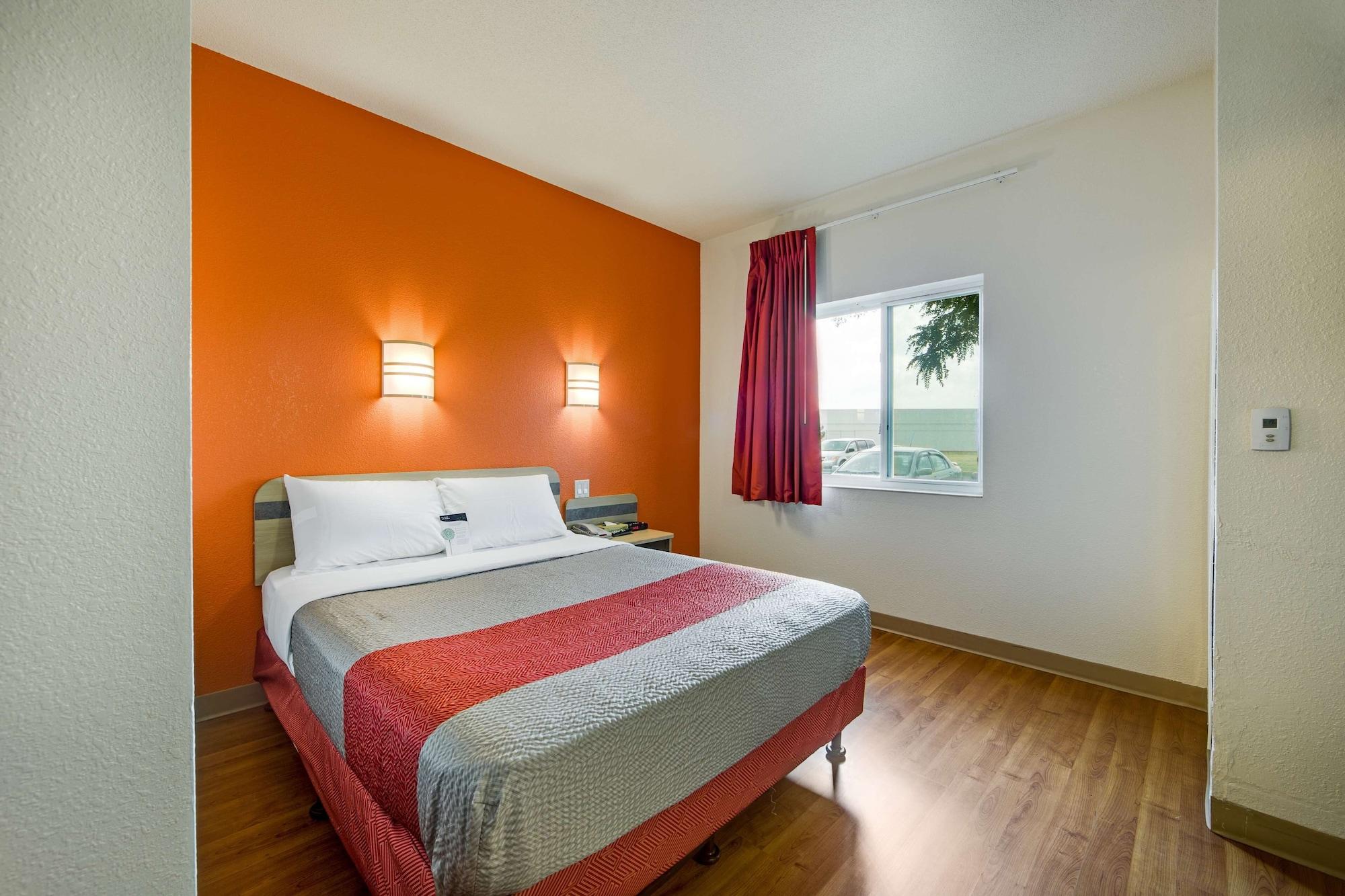6-brampton, On - Toronto 2*