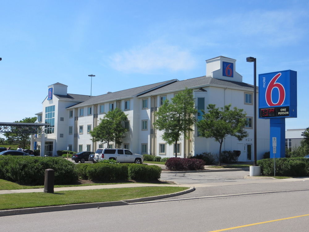 Hotel 6-brampton, On - Toronto Brampton