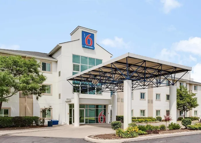 Motel 6 Toronto, ON - Brampton