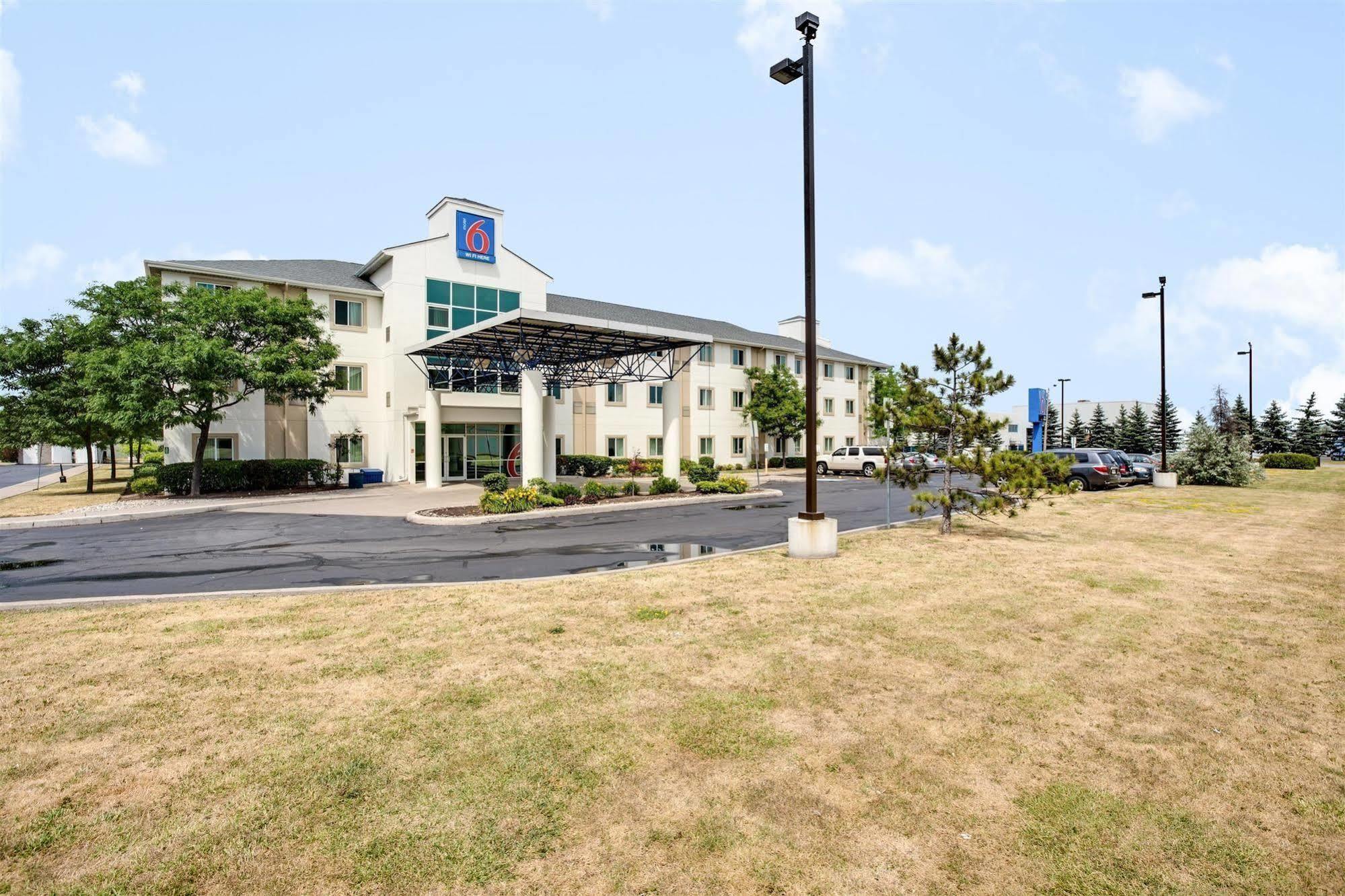 6-brampton, On - Toronto Hotel