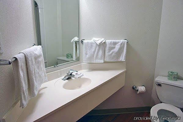 6-brampton, On - Toronto 2*
